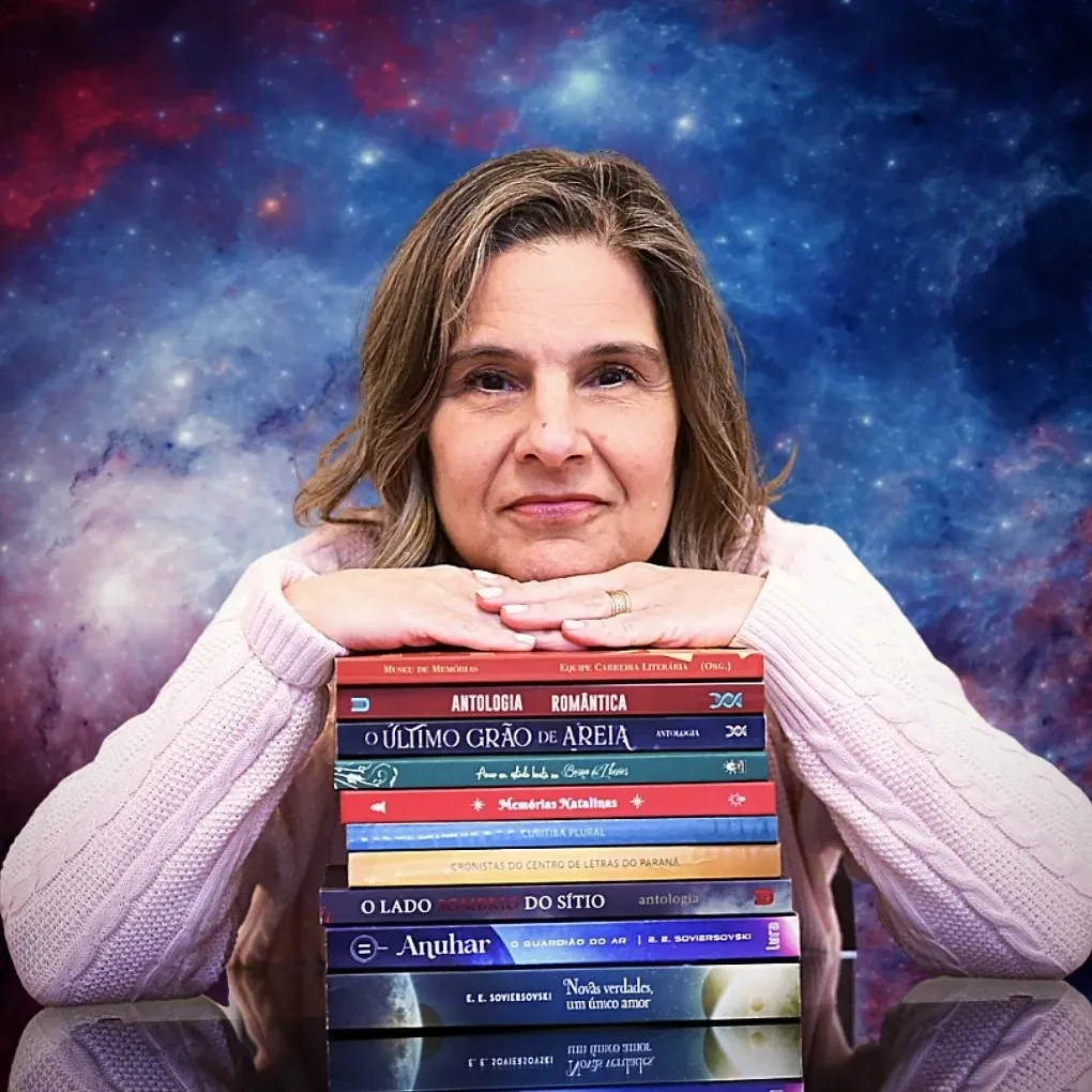 Autora E. E. Soviersovski, Escritora e Especialista publicada pela Lura